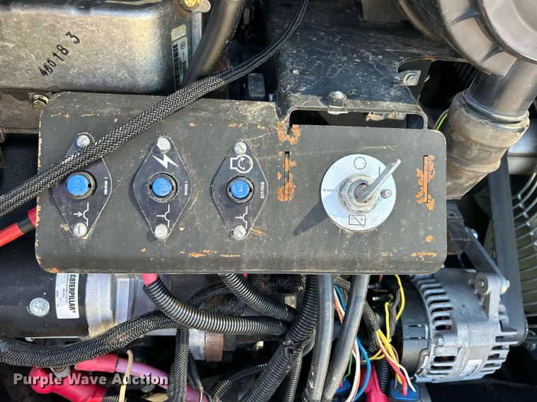 image for item EG1097 2004 Caterpillar  TH560B telehandler