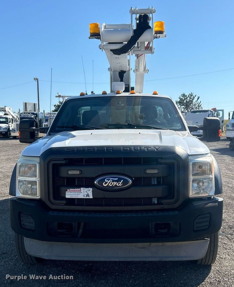 image for item EG1099 2012 Ford F550 Super Duty  bucket truck