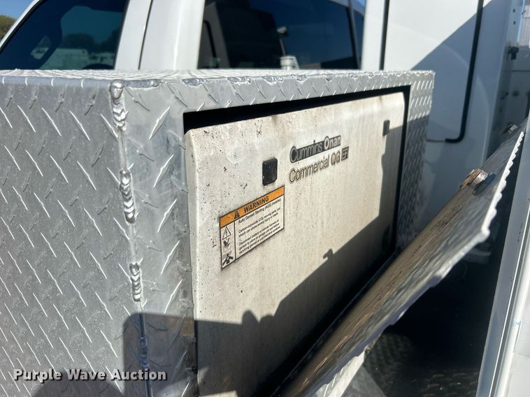 image for item EG1099 2012 Ford F550 Super Duty  bucket truck