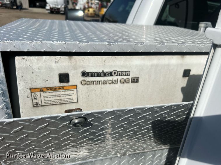 image for item EG1099 2012 Ford F550 Super Duty  bucket truck