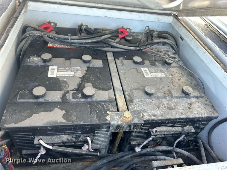 image for item EG1099 2012 Ford F550 Super Duty  bucket truck