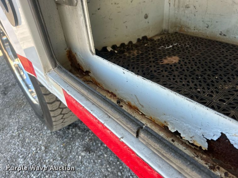 image for item EG1099 2012 Ford F550 Super Duty  bucket truck