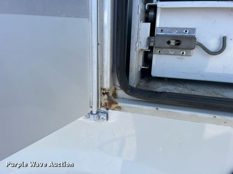 image for item EG1099 2012 Ford F550 Super Duty  bucket truck