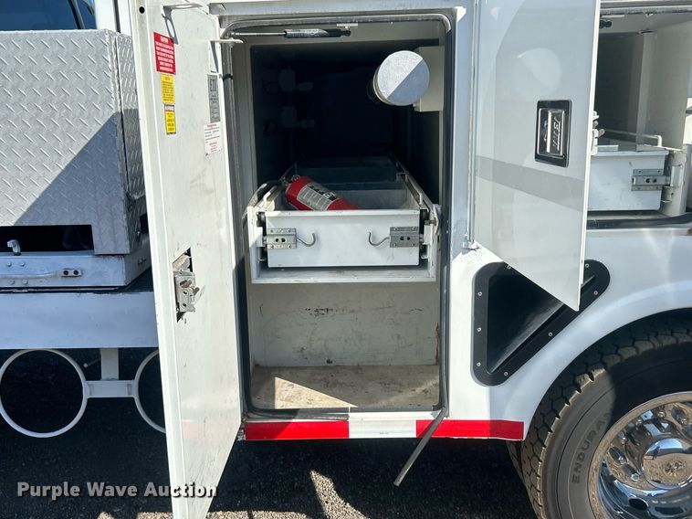 image for item EG1099 2012 Ford F550 Super Duty  bucket truck