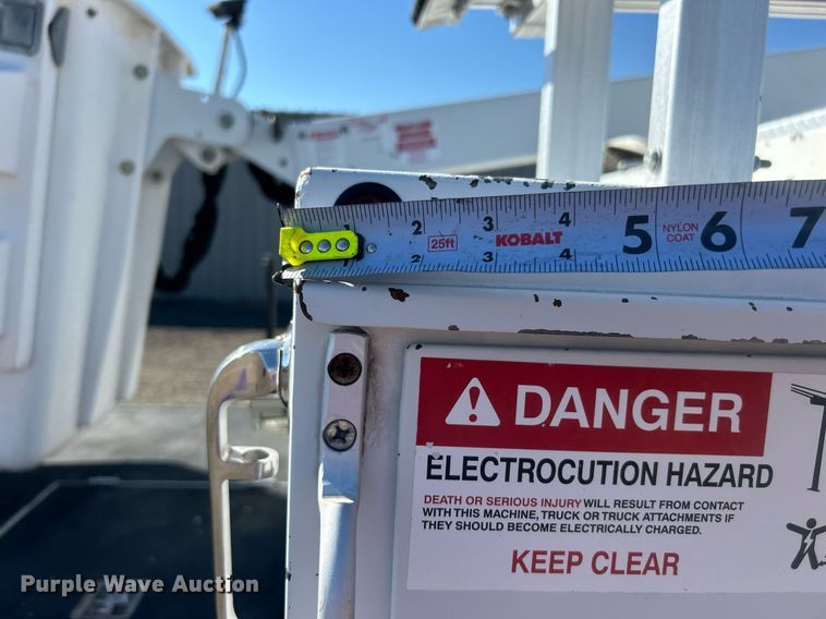 image for item EG1099 2012 Ford F550 Super Duty  bucket truck