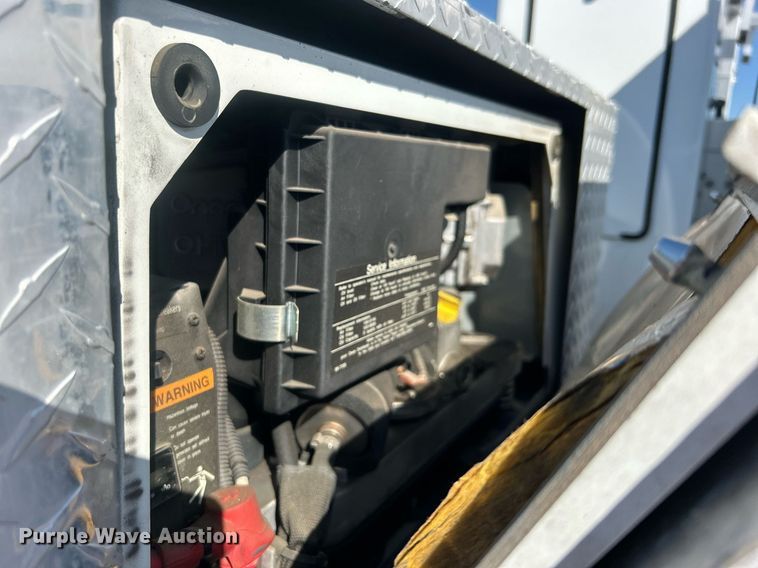 image for item EG1099 2012 Ford F550 Super Duty  bucket truck