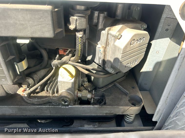 image for item EG1099 2012 Ford F550 Super Duty  bucket truck