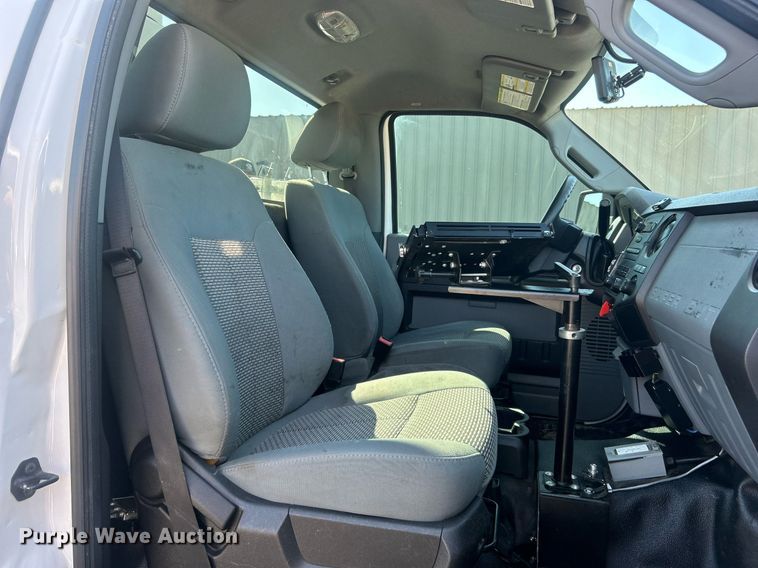 image for item EG1099 2012 Ford F550 Super Duty  bucket truck