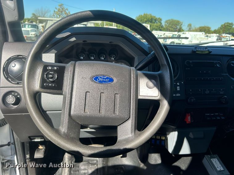 image for item EG1099 2012 Ford F550 Super Duty  bucket truck