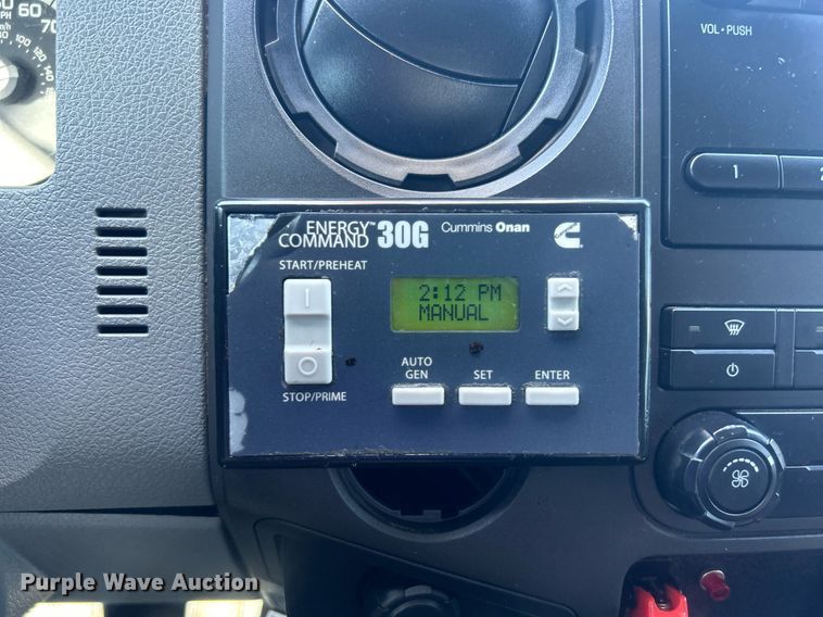 image for item EG1099 2012 Ford F550 Super Duty  bucket truck