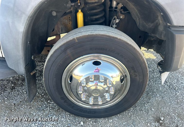 image for item EG1099 2012 Ford F550 Super Duty  bucket truck