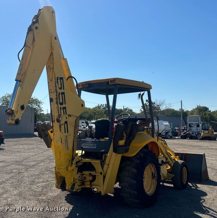 image for item EG1108 2000 New Holland 555E backhoe