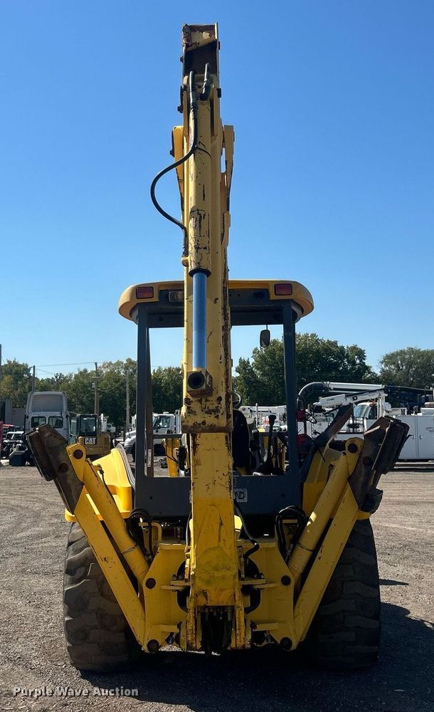 image for item EG1108 2000 New Holland 555E backhoe