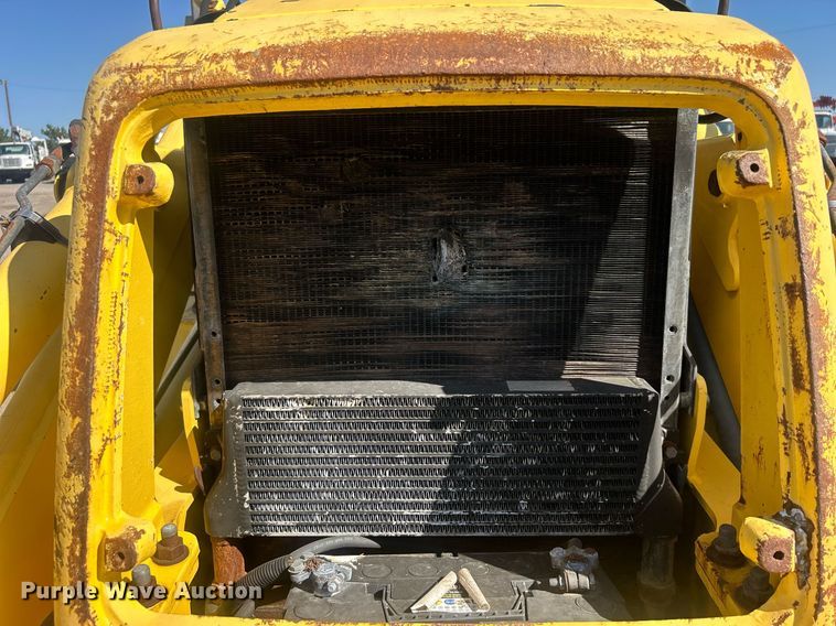 image for item EG1108 2000 New Holland 555E backhoe