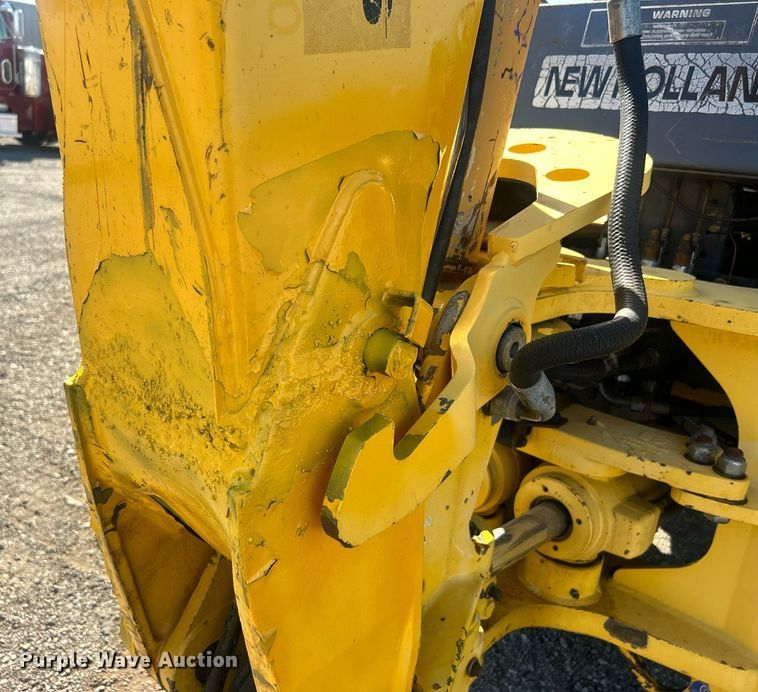 image for item EG1108 2000 New Holland 555E backhoe
