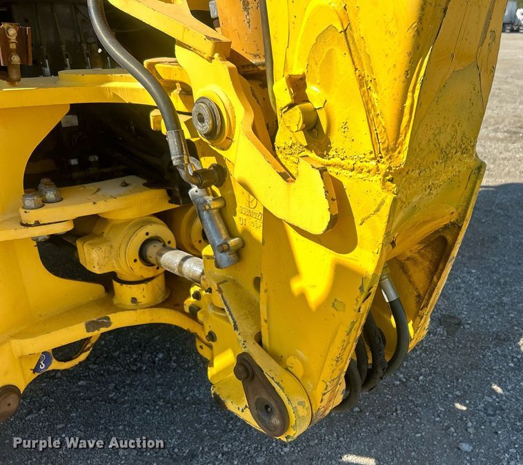 image for item EG1108 2000 New Holland 555E backhoe