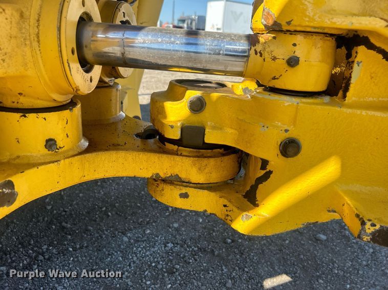 image for item EG1108 2000 New Holland 555E backhoe