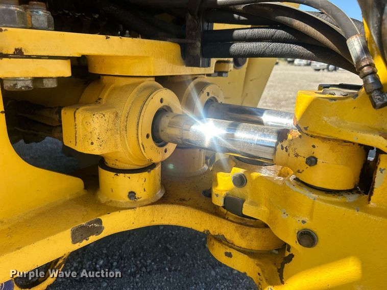 image for item EG1108 2000 New Holland 555E backhoe