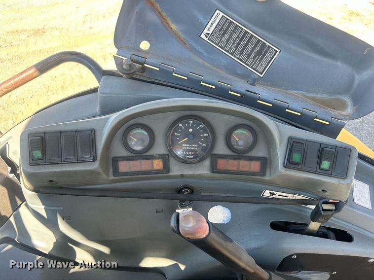 image for item EG1108 2000 New Holland 555E backhoe