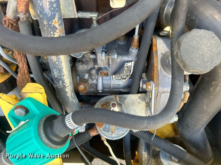 image for item EG1108 2000 New Holland 555E backhoe