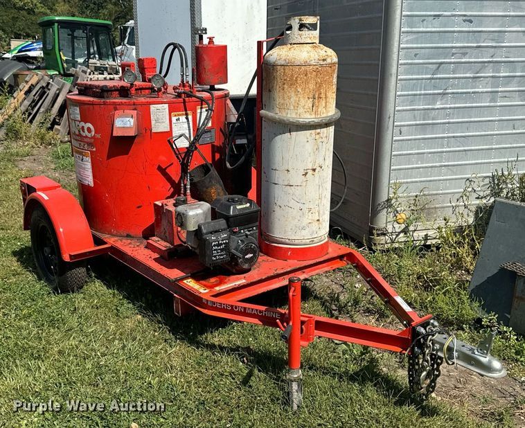 image for item EG6675 2011 Crafco EZ Pour  melter applicator