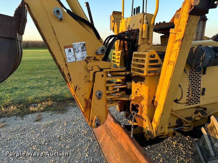 image for item EG6756 2000 Vermeer  V6500 trencher