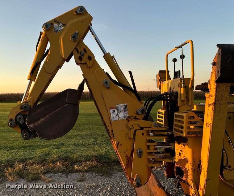 image for item EG6756 2000 Vermeer  V6500 trencher