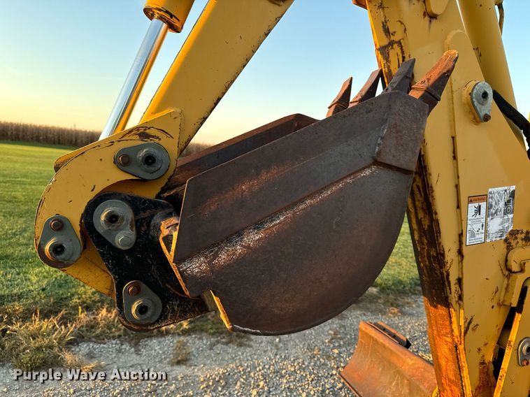 image for item EG6756 2000 Vermeer  V6500 trencher