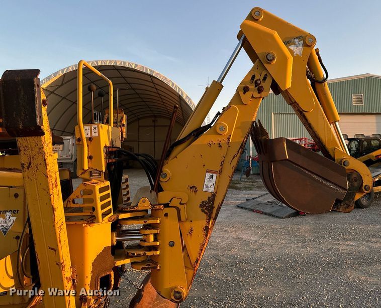 image for item EG6756 2000 Vermeer  V6500 trencher