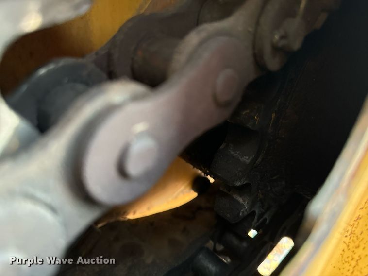 image for item EG6756 2000 Vermeer  V6500 trencher