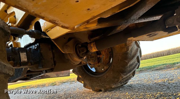 image for item EG6756 2000 Vermeer  V6500 trencher