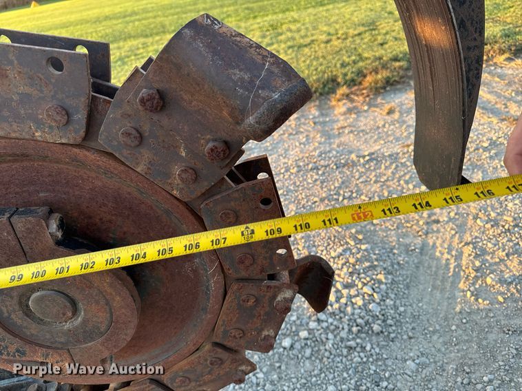 image for item EG6756 2000 Vermeer  V6500 trencher