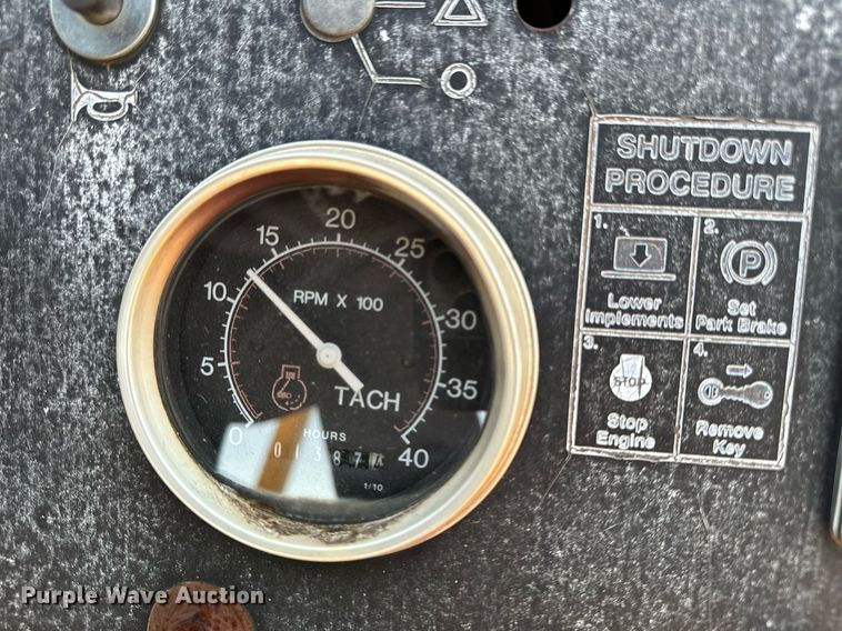 image for item EG6756 2000 Vermeer  V6500 trencher