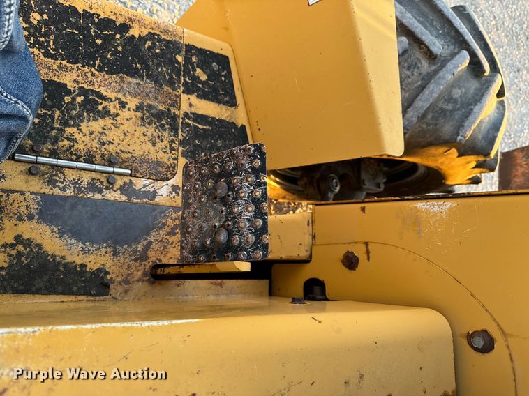 image for item EG6756 2000 Vermeer  V6500 trencher