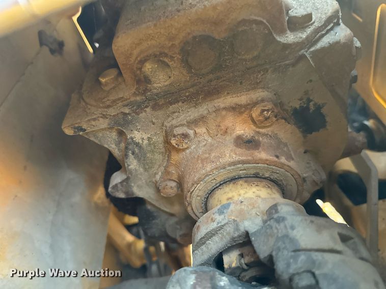 image for item EG6756 2000 Vermeer  V6500 trencher