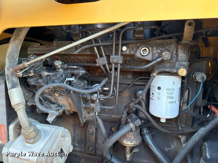 image for item EG6756 2000 Vermeer  V6500 trencher