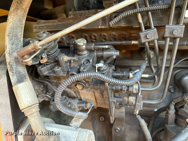 image for item EG6756 2000 Vermeer  V6500 trencher