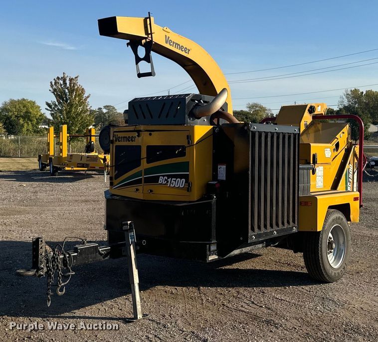 image for item EG6757 2020 Vermeer  BC1500 wood chipper