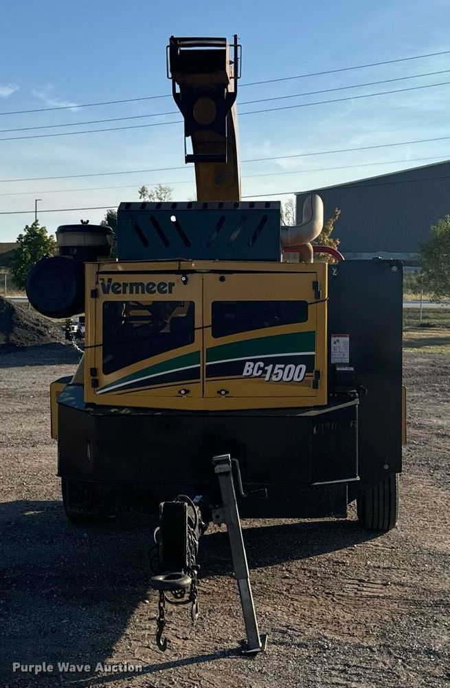 image for item EG6757 2020 Vermeer  BC1500 wood chipper