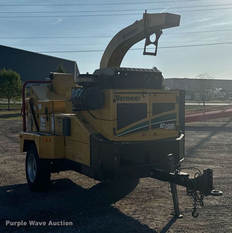image for item EG6757 2020 Vermeer  BC1500 wood chipper