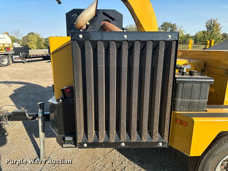 image for item EG6757 2020 Vermeer  BC1500 wood chipper