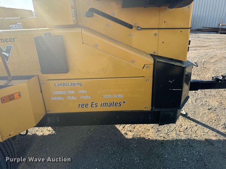 image for item EG6757 2020 Vermeer  BC1500 wood chipper