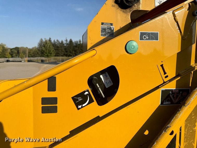 image for item EG6757 2020 Vermeer  BC1500 wood chipper