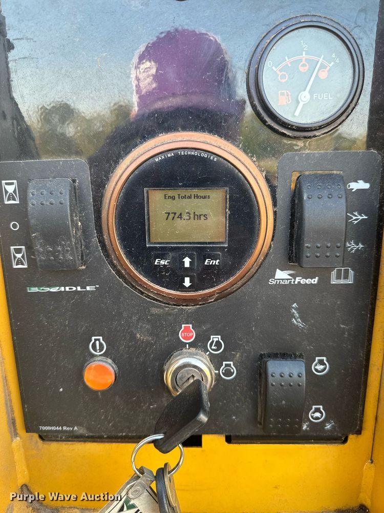 image for item EG6757 2020 Vermeer  BC1500 wood chipper