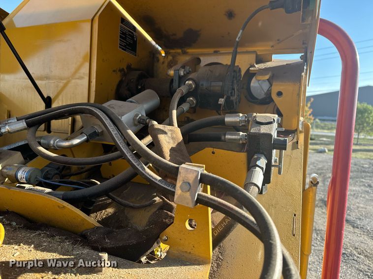 image for item EG6757 2020 Vermeer  BC1500 wood chipper