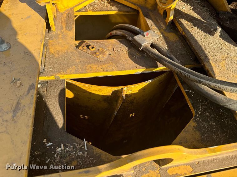 image for item EG6757 2020 Vermeer  BC1500 wood chipper