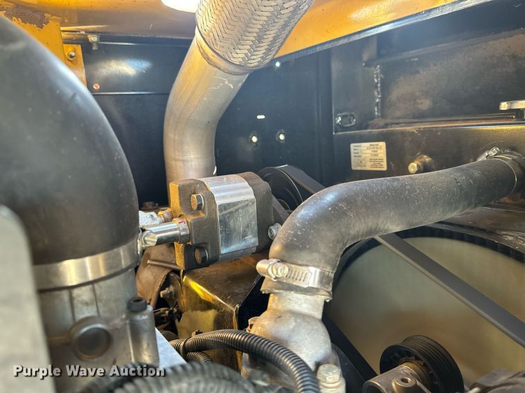 image for item EG6757 2020 Vermeer  BC1500 wood chipper