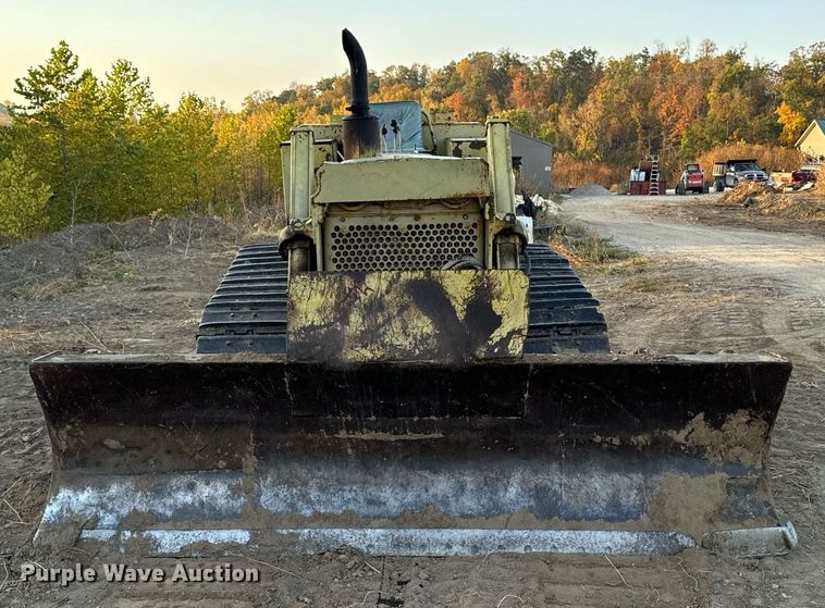 image for item EG6784 Case 1000 Terratrac Crawler dozer