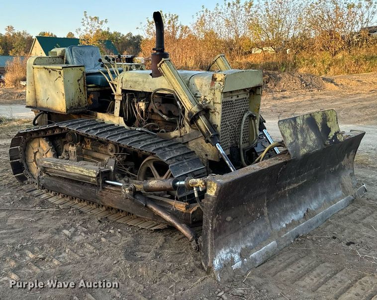 image for item EG6784 Case 1000 Terratrac Crawler dozer