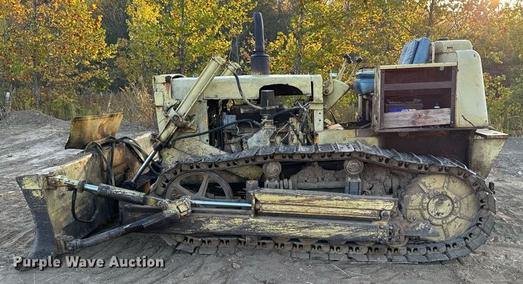 image for item EG6784 Case 1000 Terratrac Crawler dozer